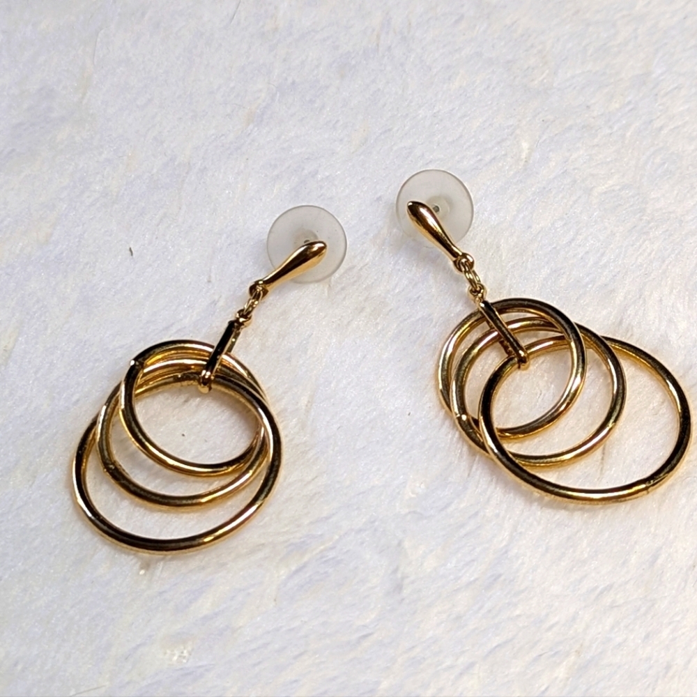 Vintage Goldtone Multi-Hoop Pierced Earrings - Picture 4 of 6